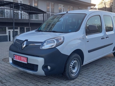 Продам Renault Kangoo пасс. maxi Z.E в Ровно 2020 года выпуска за 18 500$