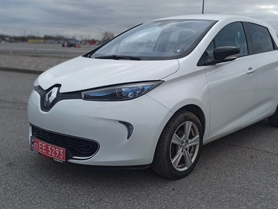 Продам Renault Zoe 24 kWh в Львове 2015 года выпуска за 8 700$