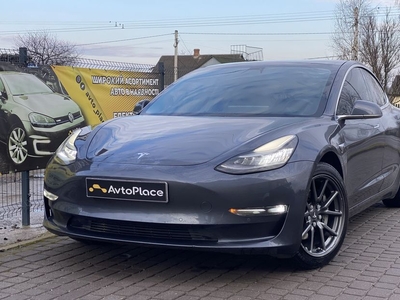 Продам Tesla Model 3 в Луцке 2018 года выпуска за 23 300$