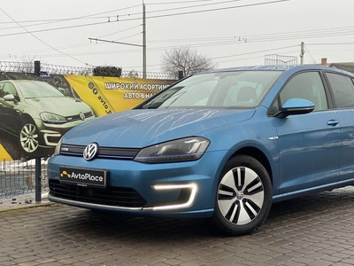 Продам Volkswagen e-Golf в Луцке 2015 года выпуска за 11 450$