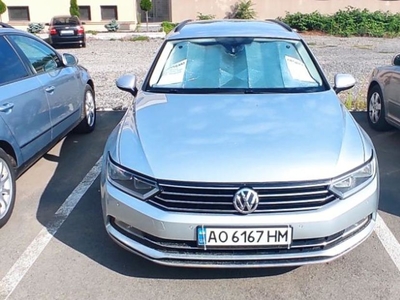 Продам Volkswagen Passat B8 в г. Мукачево, Закарпатская область 2015 года выпуска за 14 200$
