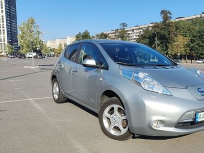Купить Nissan Leaf 90 kW (110 л.с.) 2015 в Киеве