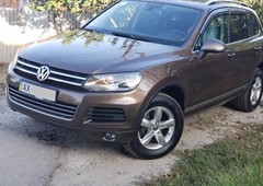 Продам Volkswagen Touareg в Харькове 2013 года выпуска за 24 000$