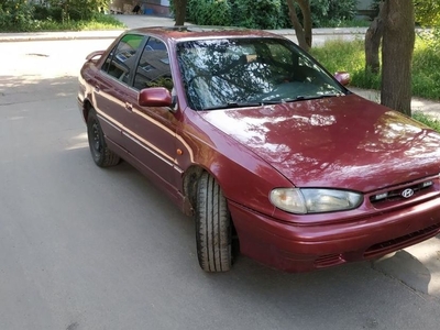 Продам Hyundai Lantra J1 в Харькове 1994 года выпуска за 2 050$