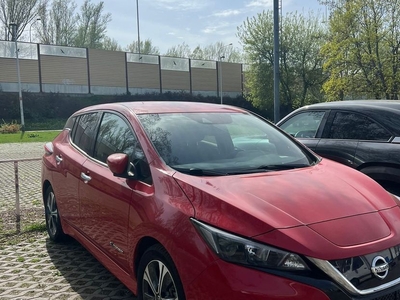 Продам Nissan Leaf 40kWh в Киеве 2019 года выпуска за 13 200$