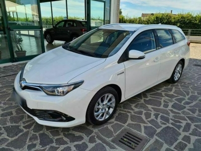 Продам Toyota Auris Long в Киеве 2016 года выпуска за 15 500$