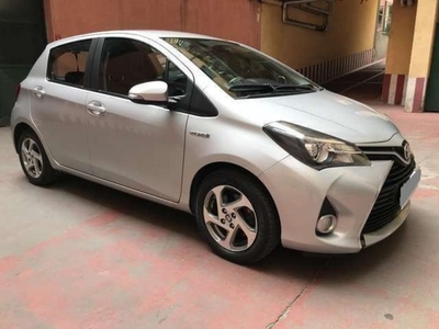 Продам Toyota Yaris Hybrid в Киеве 2015 года выпуска за 14 100$