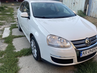 Продам Volkswagen Jetta Europe в Харькове 2010 года выпуска за 6 500$