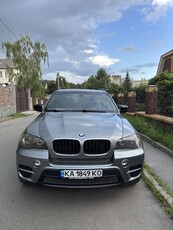 Продам автомобиль BMW X5 E70