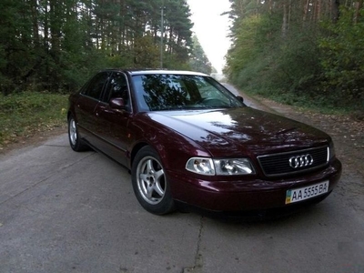 Продам Audi A8, 1997