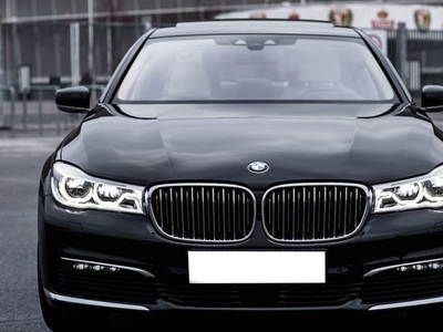 Продам BMW 7 серия, 2015