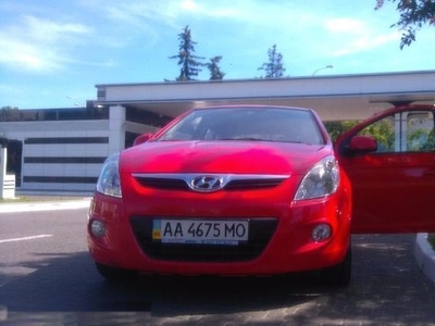 Продам Hyundai i20, 2012