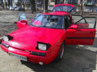 Продам Mazda 323, 1989