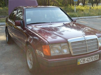 Продам Mercedes-Benz E-Класс, 1985