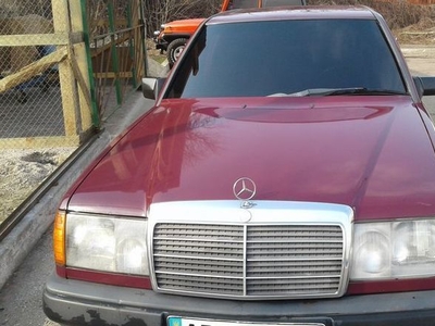 Продам Mercedes-Benz E-Класс, 1988