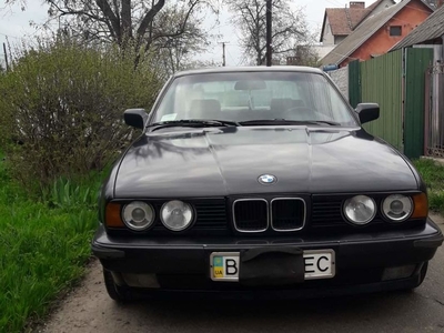 Продам BMW 520 в г. Черноморское, Одесская область 1989 года выпуска за 2 300$