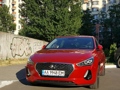 Продам Hyundai i30 1.6 AT Premium в Киеве 2017 года выпуска за 19 000$