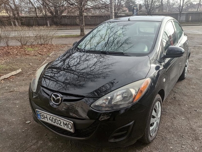 Продам Mazda 2 2 в Одессе 2013 года выпуска за 5 700$