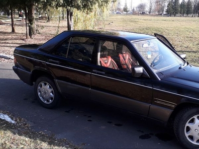 Продам Mercedes-Benz C-Класс, 1989