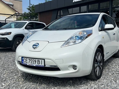 Продам Nissan Leaf 24 kWh Premium в Черновцах 2014 года выпуска за 10 900$