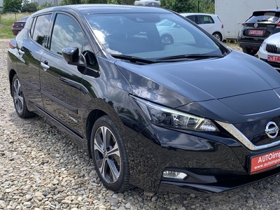 Продам Nissan Leaf 40 кВт.год 110 кВт/150 к.с. в Львове 2018 года выпуска за 18 200$