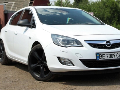Продам Opel Astra J в г. Баштанка, Николаевская область 2010 года выпуска за 8 000$