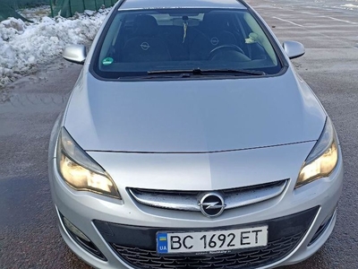 Продам Opel Astra J в Львове 2013 года выпуска за 7 500$