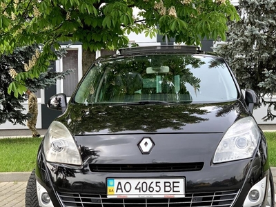 Продам Renault Grand Scenic 1.5 в г. Мукачево, Закарпатская область 2010 года выпуска за 7 800$