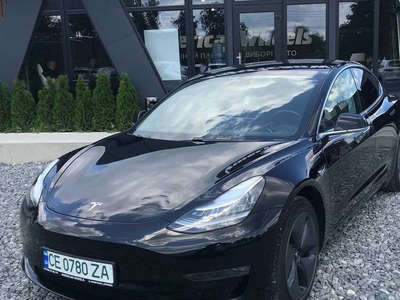 Продам Tesla Model 3 Standart + в Черновцах 2019 года выпуска за 27 500$
