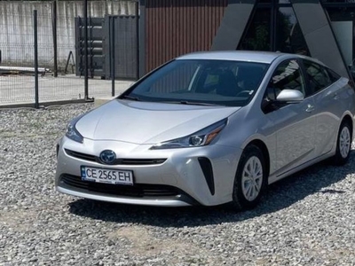 Продам Toyota Prius Hybrid в Черновцах 2020 года выпуска за 21 400$