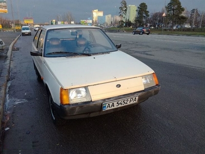 Продам ЗАЗ 1102 таврия, 2003