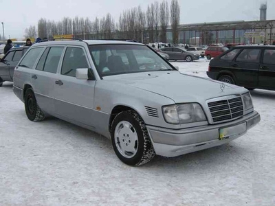 Продам Mercedes-Benz E-Класс, 1995
