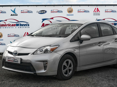 Продам Toyota Prius в Черновцах 2015 года выпуска за 13 400$
