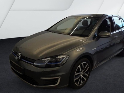 Продам Volkswagen e-Golf CCS NAVI KLIMA LED в Львове 2019 года выпуска за 13 900$