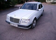 Продам Mercedes-Benz E-Class в г. Борислав, Львовская область 1993 года выпуска за 3 750$