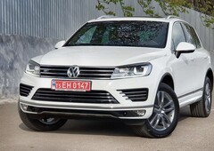 Продам Volkswagen Touareg R-LINE в Киеве 2016 года выпуска за 38 500$