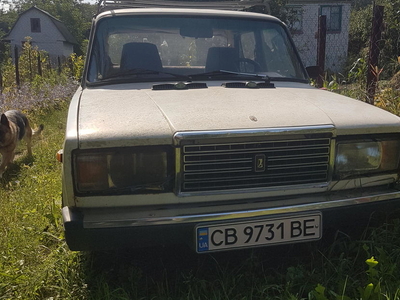 Продам ВАЗ 2107 в Чернигове 1986 года выпуска за 400$