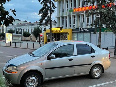 Продам Chevrolet Aveo в г. Коломыя, Ивано-Франковская область 2004 года выпуска за 3 000$