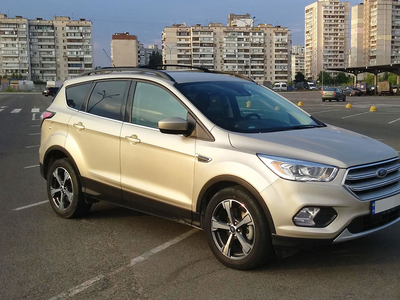 Продам Ford Escape SEL в Киеве 2018 года выпуска за 17 800$