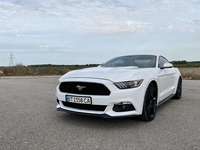 Продам Ford Mustang Premium в Херсоне 2015 года выпуска за 21 500$