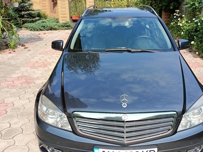 Продам Mercedes-Benz 220 Универсал в Харькове 2010 года выпуска за 11 000$