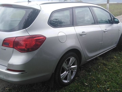 Продам Opel Astra J 1.7 в г. Староконстантинов, Хмельницкая область 2014 года выпуска за 8 500$