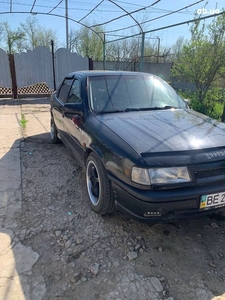 Купить Opel Vectra 1990 в Белгород-Днестровске