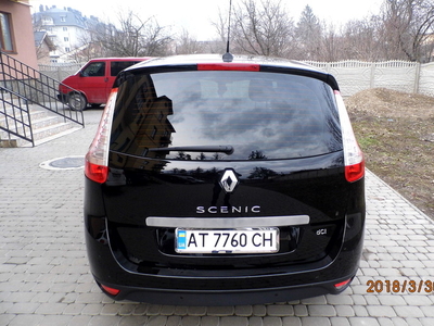 Продам Renault Scenic 1.5 dCi MT (7 мест) (110 л.с.), 2014