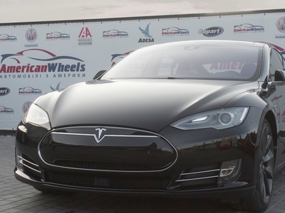 Продам Tesla Model S P85+ в Черновцах 2014 года выпуска за 32 900$