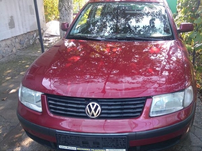 Продам Volkswagen Passat 1.6 MT (101 л.с.), 1997