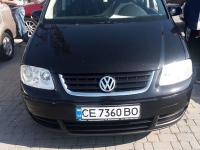 Продам Volkswagen Touran в Черновцах 2004 года выпуска за 6 200$