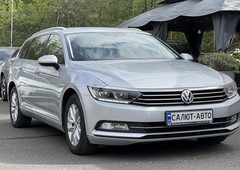 Продам Volkswagen Passat B8 в Киеве 2014 года выпуска за 13 900$