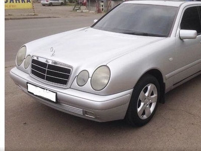 Продам Mercedes-Benz E-Класс, 1998
