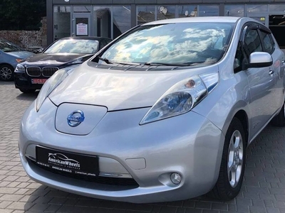 Продам Nissan Leaf в Черновцах 2013 года выпуска за 8 700$